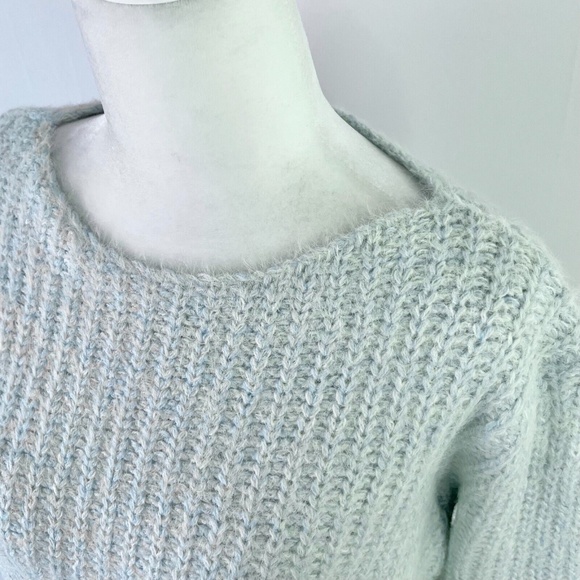 New Lumiere Bell Sleeve Boat Neck Soft Knit Sweater Light Blue Size Large - Picture 4 of 14